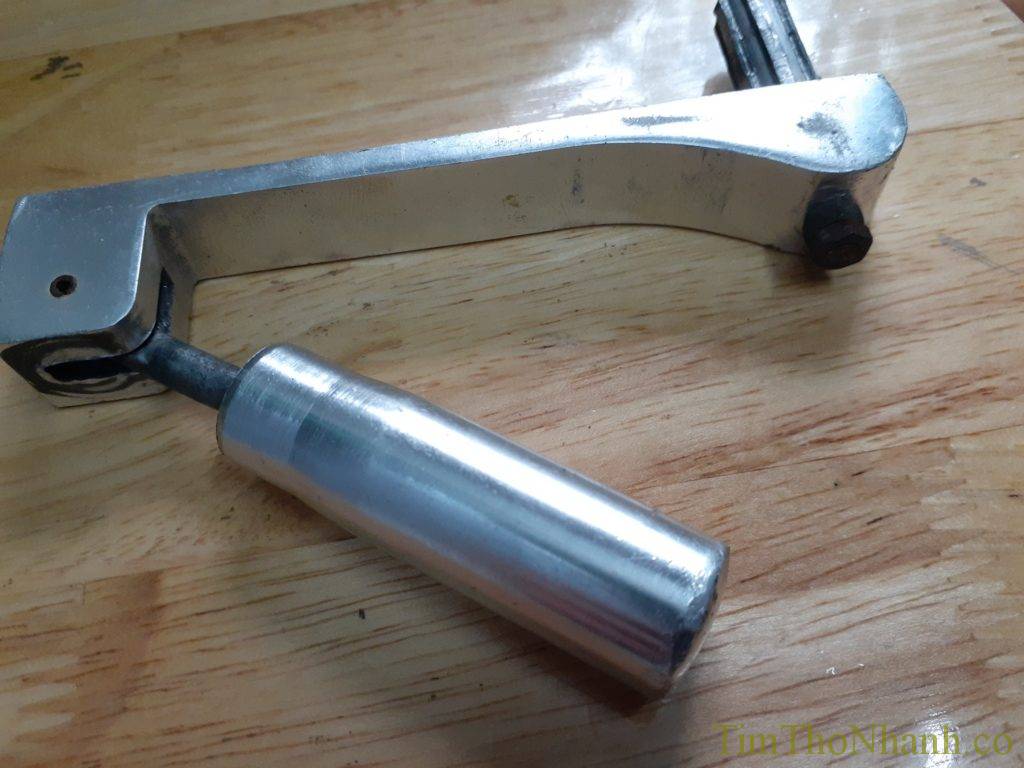 Thay dây cáp giàn phơi 250k/cặp 2 dây Thay dây cáp giàn phơi 250k/cặp 2 dây