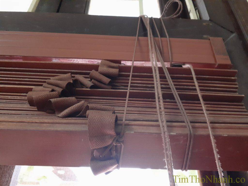 sửa rèm gỗ đứt dây, thay dây rèm gỗ giá 150k/bộ