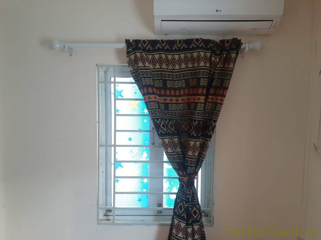 Sửa rèm cửa sổ kéo lên thoáng phòng Sửa rèm cửa sổ kéo lên thoáng phòng