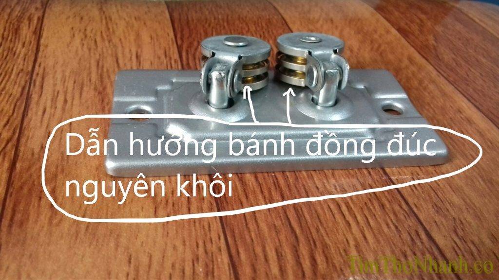 dẫn hướng bánh đồng đúc nguyên khối, được phân khe sẻ rãnh chắc chắn
