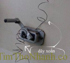 Thay dây giàn phơi xước xoắn tại chung cư – Hà nội Thay dây giàn phơi xước xoắn tại chung cư – Hà nội